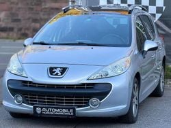 Grau Gebraucht 2007 Peugeot 207 Premium Kombi | 4.990 € (Etwas zu teuer)