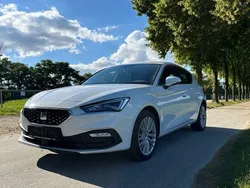 Weiß Gebraucht 2020 Seat Leon XCELLENCE Limousine | 19.200 € (Fairer Preis)