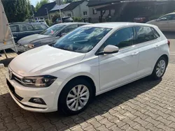 Weiß Gebraucht 2018 VW Polo Highline Kleinwagen | 13.000 € (Fairer Preis)