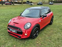 Rot Gebraucht 2018 Mini Cooper S Chili Kleinwagen | 20.700 € (Etwas zu teuer)