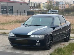 Blau Gebraucht 1998 Opel Vectra Limousine | 3.555 € (Teuer)