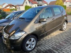 Braun Gebraucht 2009 Mercedes A200 Avantgarde Kleinwagen | 5.800 € (Etwas zu teuer)