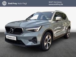 Grün Gebraucht 2024 Volvo XC40 Core SUV | 34.490 € (Guter Preis)