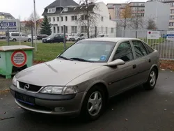 Gold Gebraucht 1998 Opel Vectra Limousine | 1.999 € (Fairer Preis)