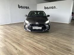 Marlingrau metallic Gebraucht 2021 Toyota Yaris Basis Limousine | 17.950 € (Fairer Preis)