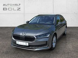 Grau Gebraucht 2024 Skoda Superb Selection Kombi | 31.790 € (Fairer Preis)