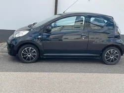 Schwarz Gebraucht 2011 Citroën C1 SELECTION Kleinwagen | 2.750 € (Fairer Preis)