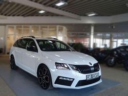 Weiß Gebraucht 2019 Skoda Octavia RS Kombi | 20.400 € (Etwas zu teuer)