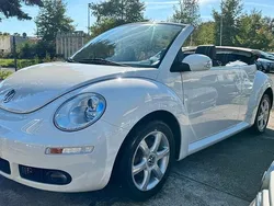 Weiß Gebraucht 2009 VW Beetle Style Cabrio | 5.950 € (Etwas zu teuer)