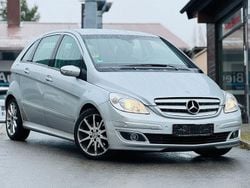 Silber Gebraucht 2005 Mercedes 180 Limousine | 2.499 € (Guter Preis)