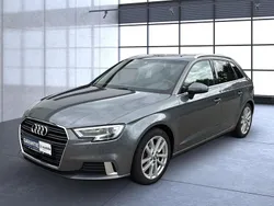 Grau Gebraucht 2017 Audi A3 Sportback Sport Kombi | 15.700 €