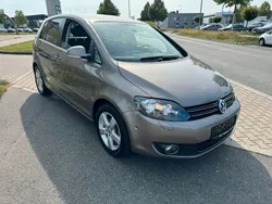 Braun Gebraucht 2010 VW Golf Plus Cross Team Van / Kleinbus | 6.950 € (Fairer Preis)