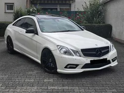 Weiß Gebraucht 2011 Mercedes E350 AMG Coupé | 10.500 € (Fairer Preis)