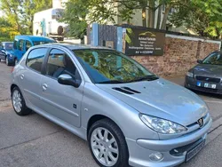 Silber Gebraucht 2008 Peugeot 206 Limousine | 3.399 € (Teuer)