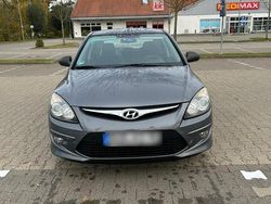 Gebraucht 2011 Hyundai i30 Limousine | 3.500 €