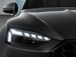 Grau Gebraucht 2024 Audi A5 Sportback Limousine | 39.949 € (Fairer Preis)