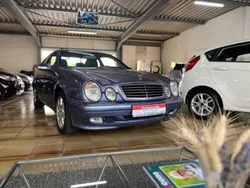 Blau Gebraucht 2001 Mercedes CLK230 Avantgarde Coupé | 5.900 € (Etwas zu teuer)