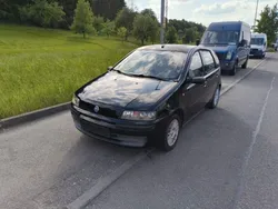 Schwarz Gebraucht 2002 Fiat Punto Kleinwagen | 800 € (Guter Preis)
