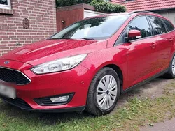 Rot Gebraucht 2016 Ford Focus Kombi | 7.200 € (Fairer Preis)