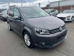 Grau Gebraucht 2013 VW Touran Life Van / Kleinbus | 4.700 € (Superpreis)