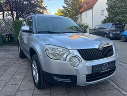 Grau Gebraucht 2010 Skoda Yeti Ambition SUV | 5.900 € (Guter Preis)