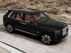 Schwarz Neu 2025 Rolls Royce Cullinan SUV | 553.350 €