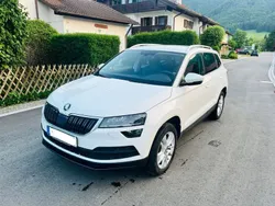 Weiß Gebraucht 2022 Skoda Karoq Style SUV | 26.500 € (Guter Preis)