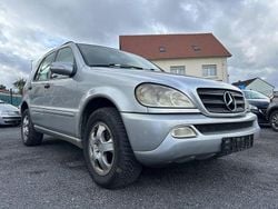 Silber Gebraucht 2002 Mercedes ML270 SUV | 1.890 € (Superpreis)