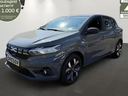 Grau Neu 2025 Dacia Sandero Journey Kleinwagen | 18.049 € (Fairer Preis)