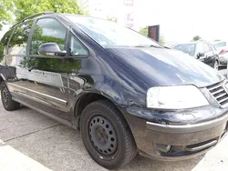 Schwarz Gebraucht 2006 VW Sharan Highline Van / Kleinbus | 1.880 € (Superpreis)