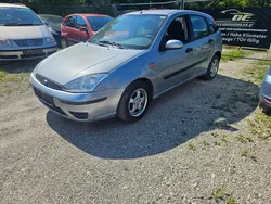 Grau Gebraucht 2003 Ford Focus Limousine | 1.950 € (Etwas zu teuer)