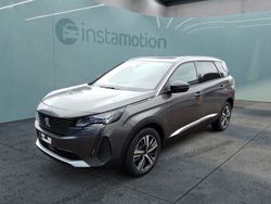 Grau Gebraucht 2023 Peugeot 5008 Allure Van / Kleinbus | 32.390 € (Etwas zu teuer)