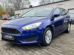 Blau Gebraucht 2017 Ford Focus Trend Limousine | 7.790 € (Guter Preis)