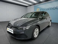 Grau Gebraucht 2024 VW Golf VIII Kleinwagen | 25.249 € (Guter Preis)
