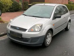 Silber Gebraucht 2006 Ford Fiesta Kleinwagen | 550 € (Fairer Preis)