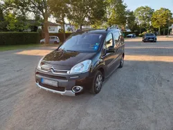 Schwarz Gebraucht 2013 Citroën Berlingo XTR Van / Kleinbus | 4.600 € (Superpreis)