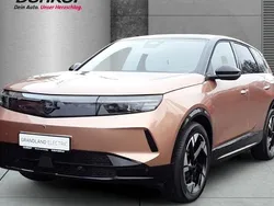 Braun Gebraucht 2025 Opel Grandland Electric SUV | 44.990 € (Fairer Preis)