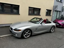 Silber Gebraucht 2004 BMW Z4 Sport Line Cabrio | 9.000 €