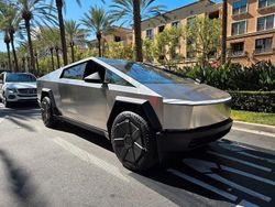 Gebraucht 2024 Tesla Cybertruck Abholung | 78.888 €