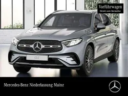 Hightechsilber Gebraucht 2025 Mercedes GLC200 AMG SUV | 54.990 € (Fairer Preis)