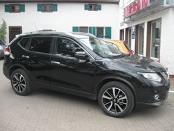 Schwarz metallic Gebraucht 2015 Nissan X-Trail 360º SUV | 26.900 €