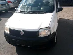 Weiß Gebraucht 2010 Fiat Panda Kleinwagen | 1.999 €