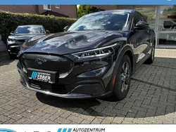 Grau Gebraucht 2024 Ford Mustang Mach-E Extended Range SUV | 38.478 € (Superpreis)