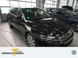 Schwarz Gebraucht 2024 Skoda Superb Style Kombi | 31.390 € (Fairer Preis)