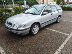 Silber Gebraucht 1999 Volvo V40 Kombi | 1.699 € (Fairer Preis)