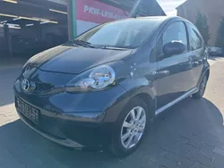 Grau Gebraucht 2008 Toyota Aygo Cool Kleinwagen | 2.490 € (Fairer Preis)