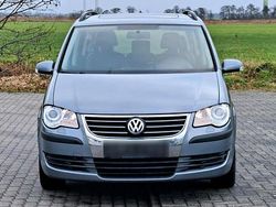 Grau Gebraucht 2009 VW Touran Van / Kleinbus | 3.333 € (Guter Preis)