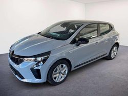 Moonstone grau Gebraucht 2024 Renault Clio V Evolution Kleinwagen | 16.990 € (Superpreis)