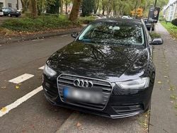 Schwarz Gebraucht 2012 Audi A4 Ambiente Kombi | 8.999 € (Guter Preis)