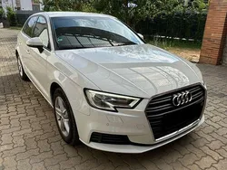 Weiß Gebraucht 2018 Audi A3 Sportback Sport Limousine | 17.300 € (Fairer Preis)